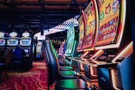 enakbet Lightning Roulette betting table layout and multiplier indicator board